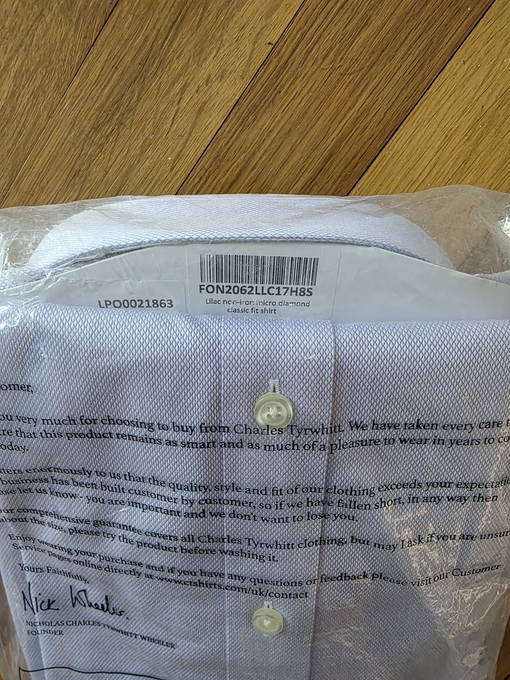 Charles Tyrwhitt Lilac Non Iron Button Down Classic Fit Shirt - Men’s 17.5/38in - Picture 4 of 4